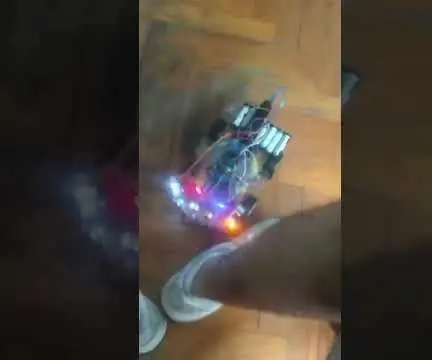 Auto s vlastným pohonom a auto Arduino ovládané joystickom: 6 krokov