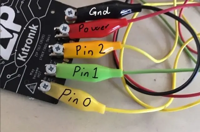 Priključitev Zip ploščice na Micro: bit in Power