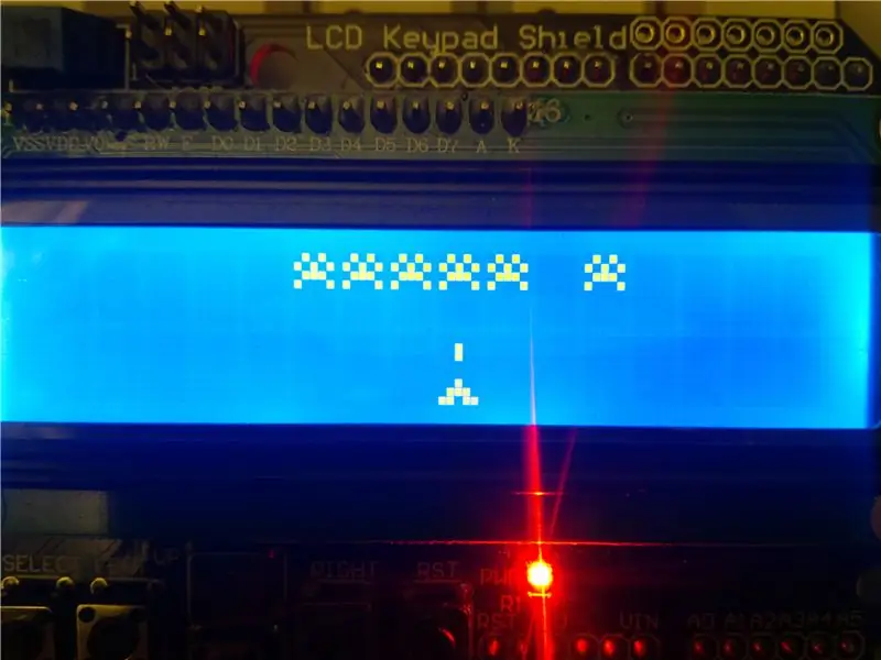 LCD İşğalçıları: 16x2 LCD Xarakterli Ekranda Oyun İstəyən Bir Space İşğalçıları