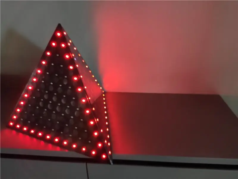 Tetrahedral LED -hatt (Deichkind Style) V1