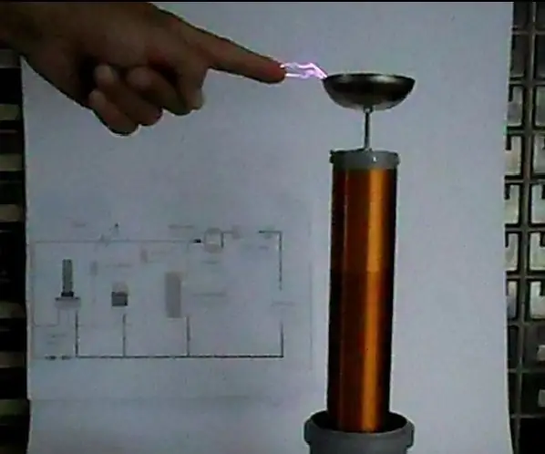 DIY Simple 220v One Transistor Tesla Coil: 3 trinn