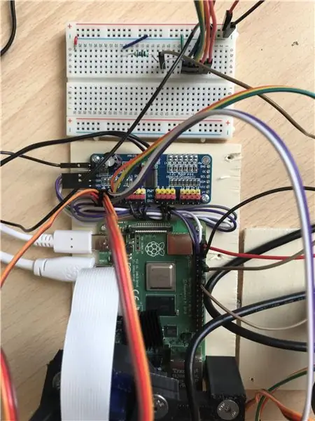 Kauj ruam 4: Configure Cov Boards