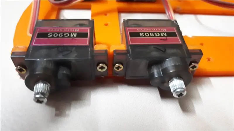 Parafuso servos com plano