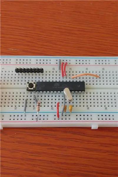 Arduino autônomo de 3,3 V / relógio externo de 8 MHz sendo programado a partir do Arduino Uno por meio de ICSP / ISP (com monitoramento serial!)