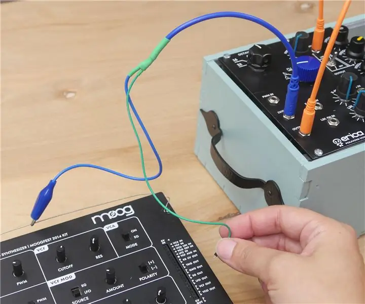 So schließen Sie eine Werkstatt-01 an ein Eurorack-Modul an