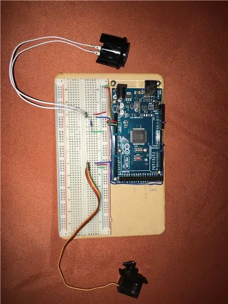 Stap 2: Bouw het Arduino-bord op