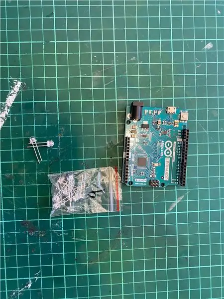 Arduino LED stojalo za figurice