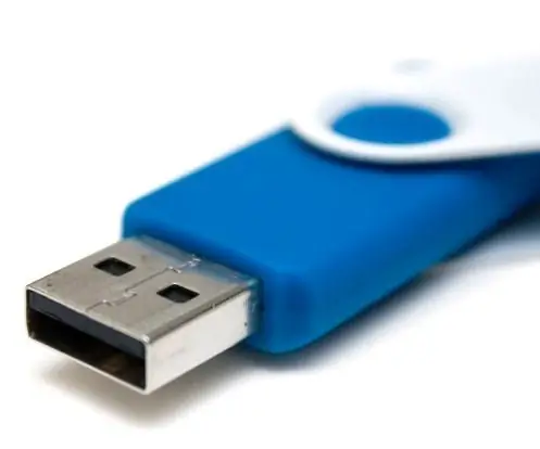 Kako formatirati USB uređaj zaštićen od pisanja: 4 koraka