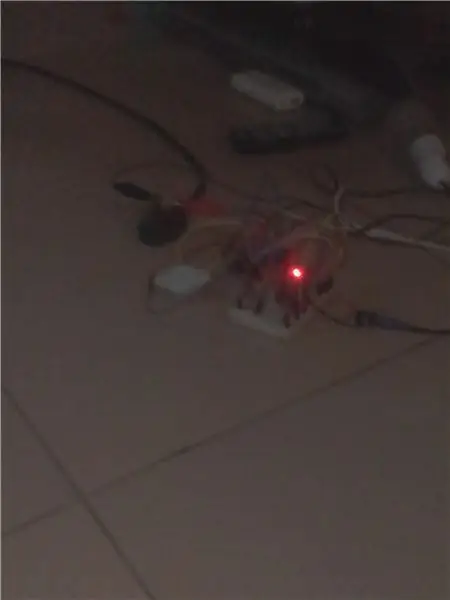 Uendeshaji wa Nyumba ya Infrared Na Arduino