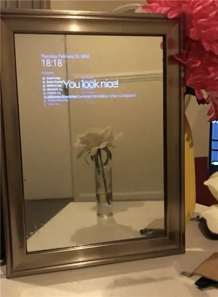 Simpleng Smart Mirror