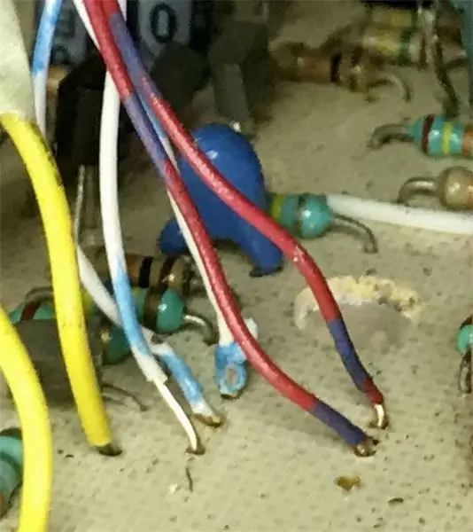 Ikonekta ang mga Wires