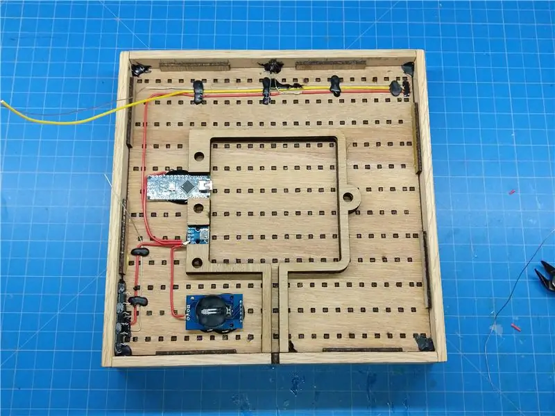 Lituoklio 5v/VCC jungtys