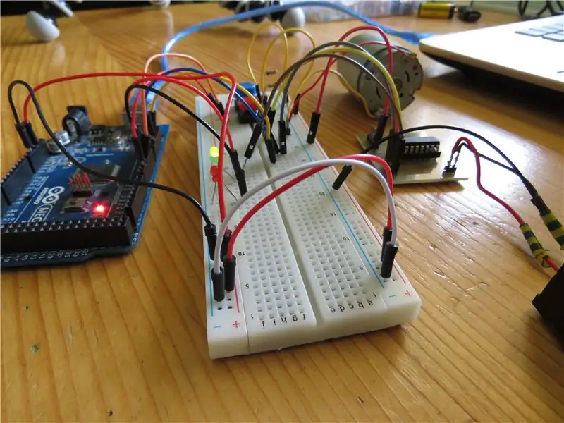 Kudhibiti DC Motors Na Arduino na L293