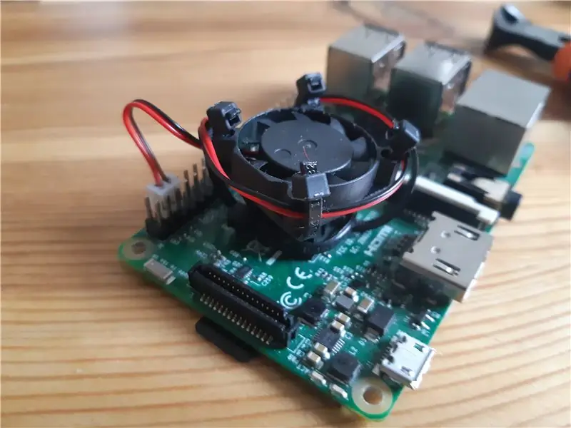 Jednoduchý chladiaci ventilátor Raspberry Pi