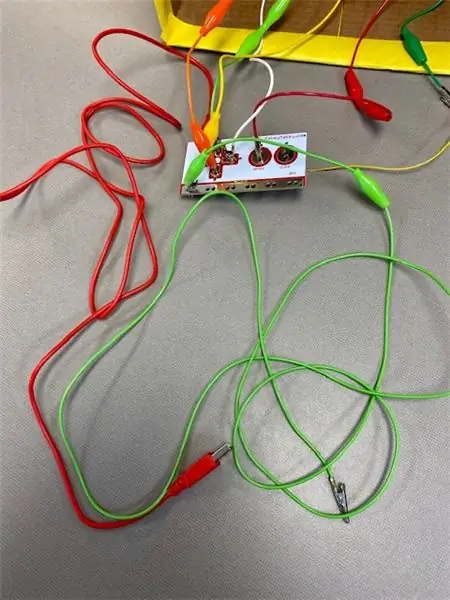 A Makey Makey bekötése