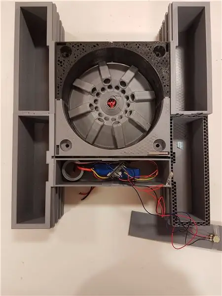 Dispositivo biomedico open source per microcentrifuga