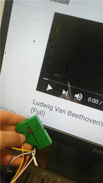 Speel de muziek af met de code