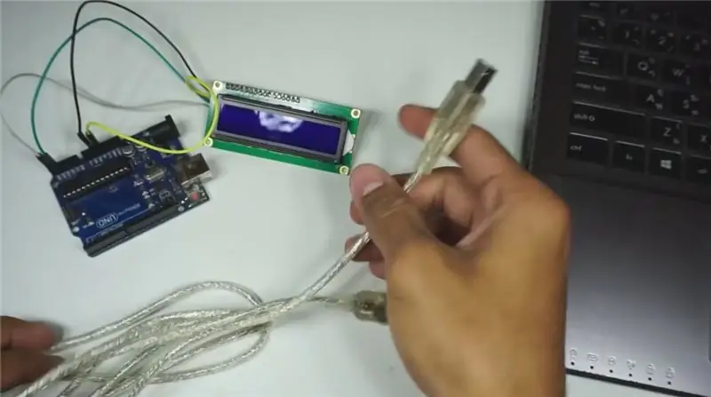 Connecteu la pantalla LCD a Arduino