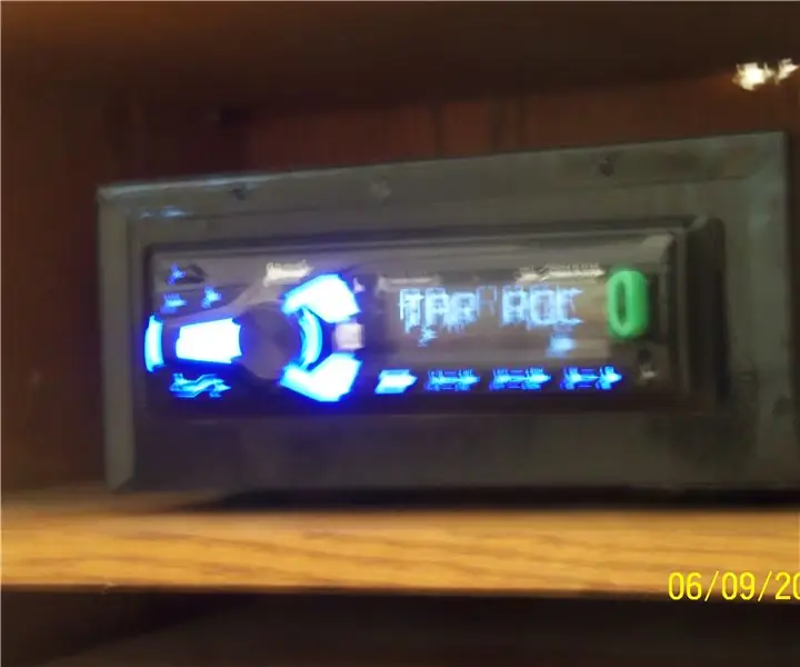 Usando um estéreo automotivo para reproduzir MP3s em um estéreo doméstico mais antigo: 7 etapas