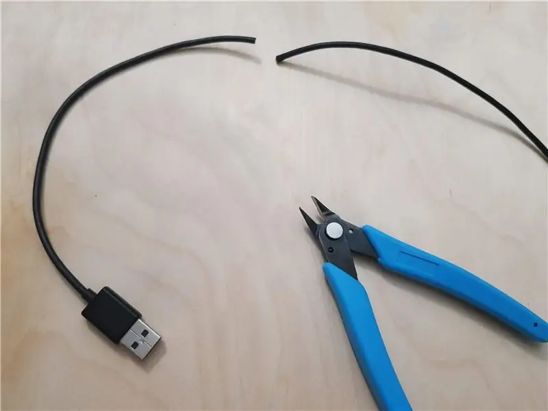 Preparação de cabo USB