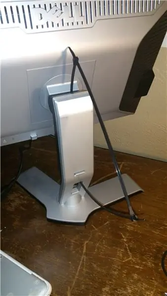 Namestitev Macbooka na monitor