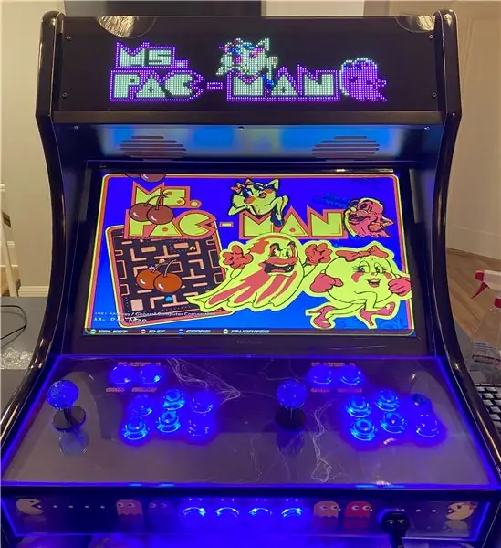 Machine d'arcade avec chapiteau LED changeant