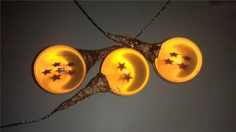 Cole o LED com uma bola