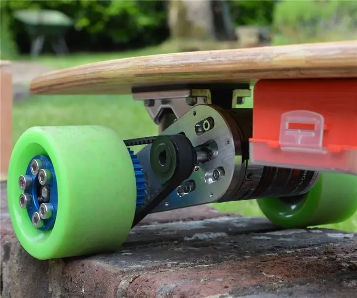 Sådan bygger du et elektrisk longboard med telefonstyring: 6 trin (med billeder)