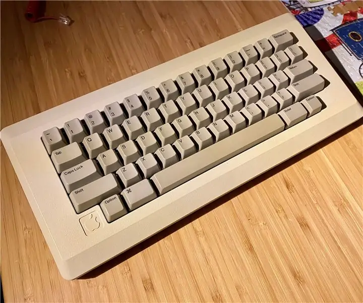 מתאם Crossover של מקלדת Apple M0110: 3 שלבים (עם תמונות)