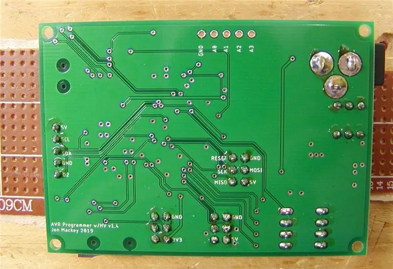 Trough Hole бөлүктөрүнүн бардыгын жайгаштыруу жана Solder