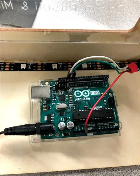 Прикрепете светодиоди към Arduino