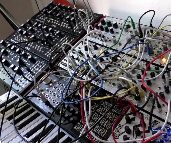 สร้างเสียงแรกของคุณใน VCV Rack: 4 ขั้นตอน