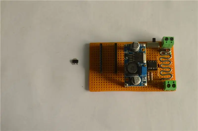 Fejlécek hozzáadása az Arduino -hoz és a 3.3v -os szabályozó rögzítése