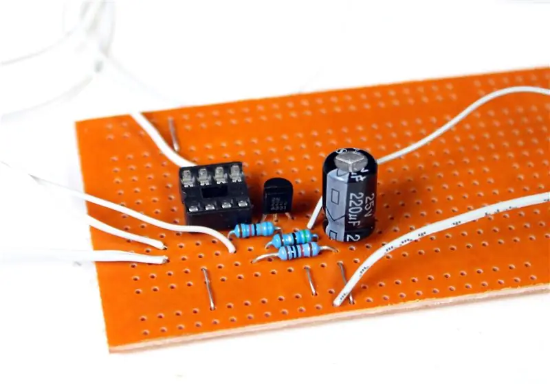 Het circuit maken - Eerste 555-timer