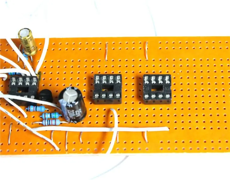 Fazendo o circuito - conectando o amplificador operacional