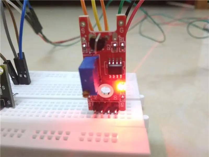 Prototip: dispositiu d'alarma que utilitza un sensor tàctil humà (KY-036)