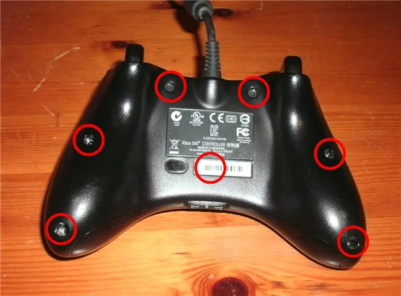 Nehmen Sie den Controller auseinander