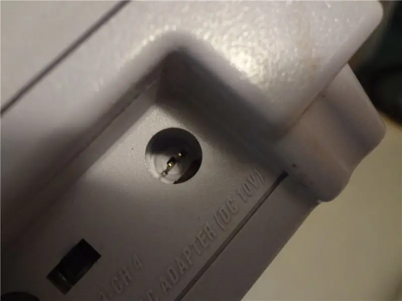 Der proprietäre SNES-Stecker ist für immer weg