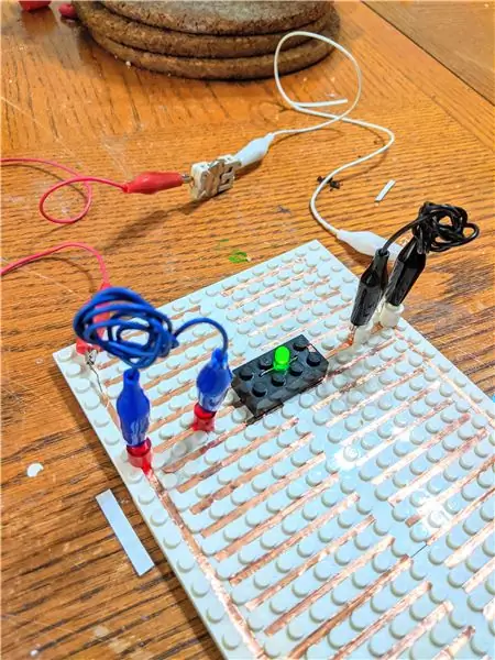 Изработка на LEGO Breadboard