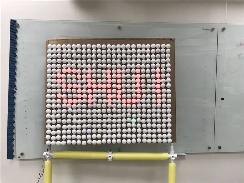 500 LED diód na stenu s ESP32