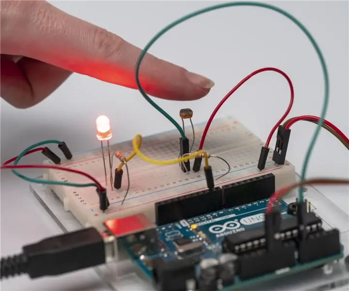 Zostavte fyzický obvod Arduino (voliteľné)