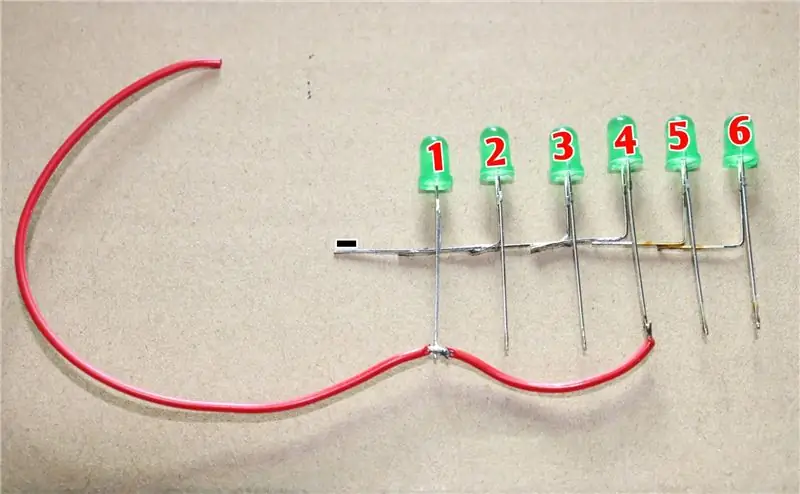 Connectez le 1er fil