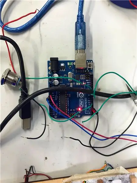 Conectando los cables al Arduino