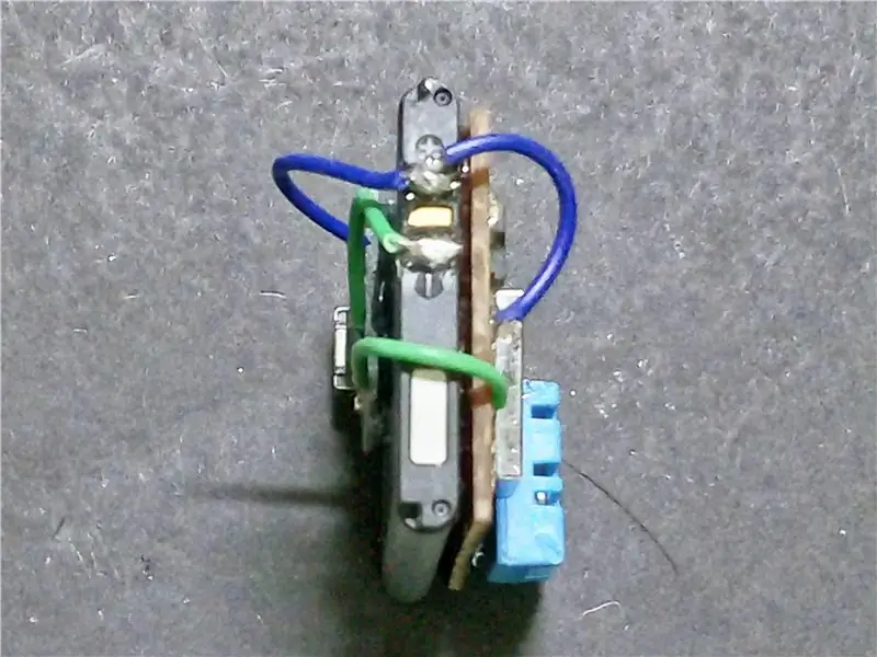 Verbind battery met opstelling