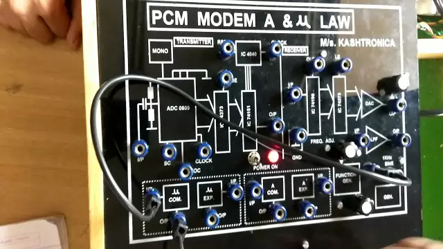Kitul de antrenament pentru modulul de amplitudine și demodulator: 5 pași (cu imagini) Kitul de antrenament pentru modulul de amplitudine și demodulator: 5 pași (cu imagini)