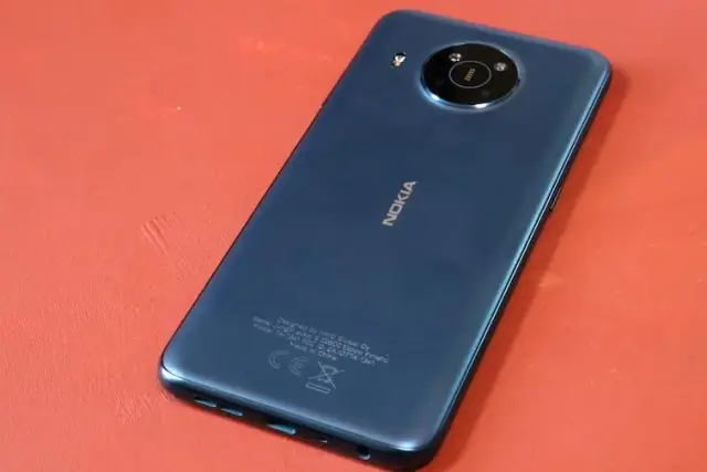 Sostituzione della tastiera Nokia 5500 Sport: 7 passaggi