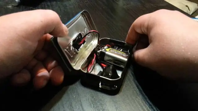 Mode d'emploi : Protecteur/étui de transport pour clé USB Altoids Tin : 5 étapes